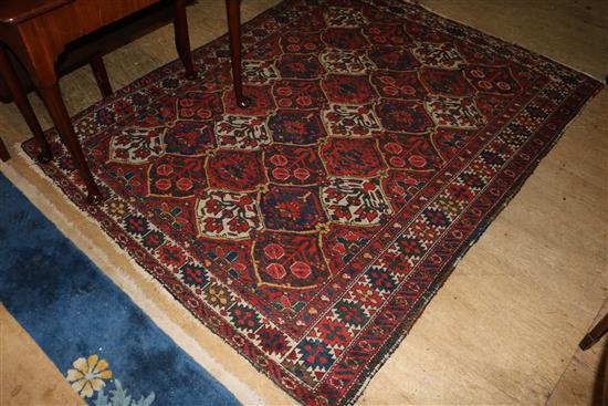 Persian rug of Chahar Mahal, Bakhtigarui Tribal hand knotted